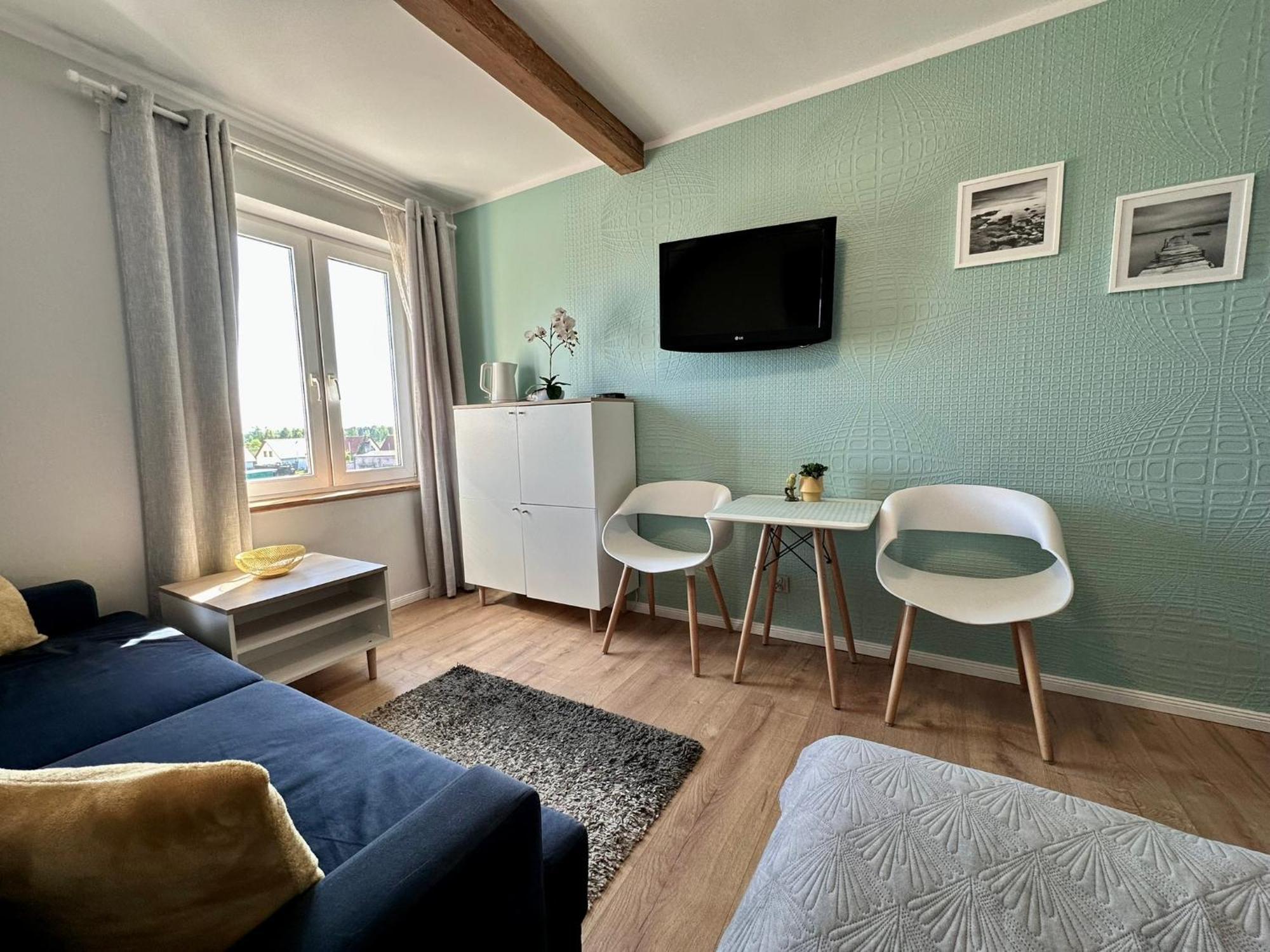 Pod Papugami - Komfortowe Pokoje Z Widokiem Na Rzeke Łeba Extérieur photo