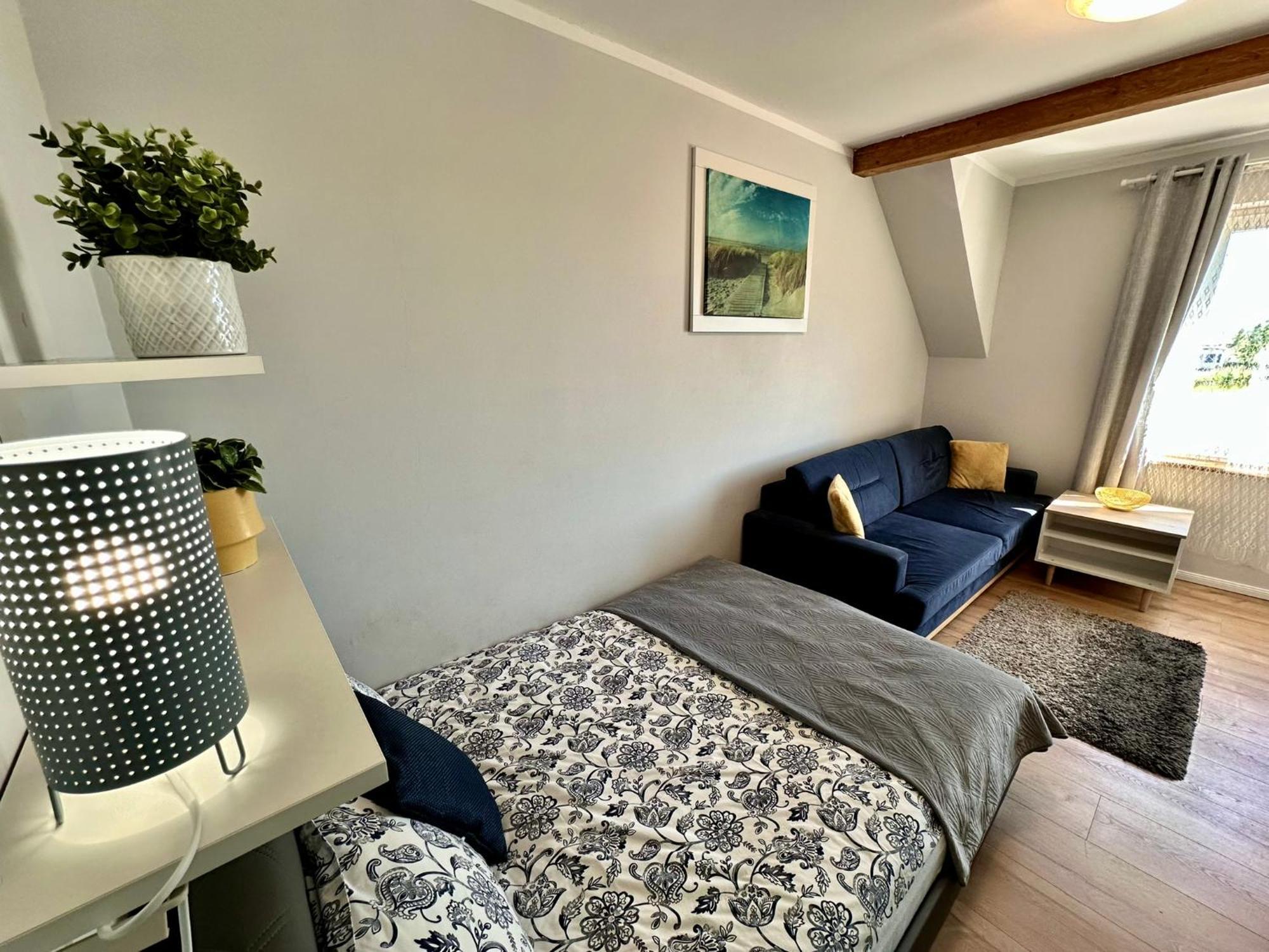 Pod Papugami - Komfortowe Pokoje Z Widokiem Na Rzeke Łeba Extérieur photo