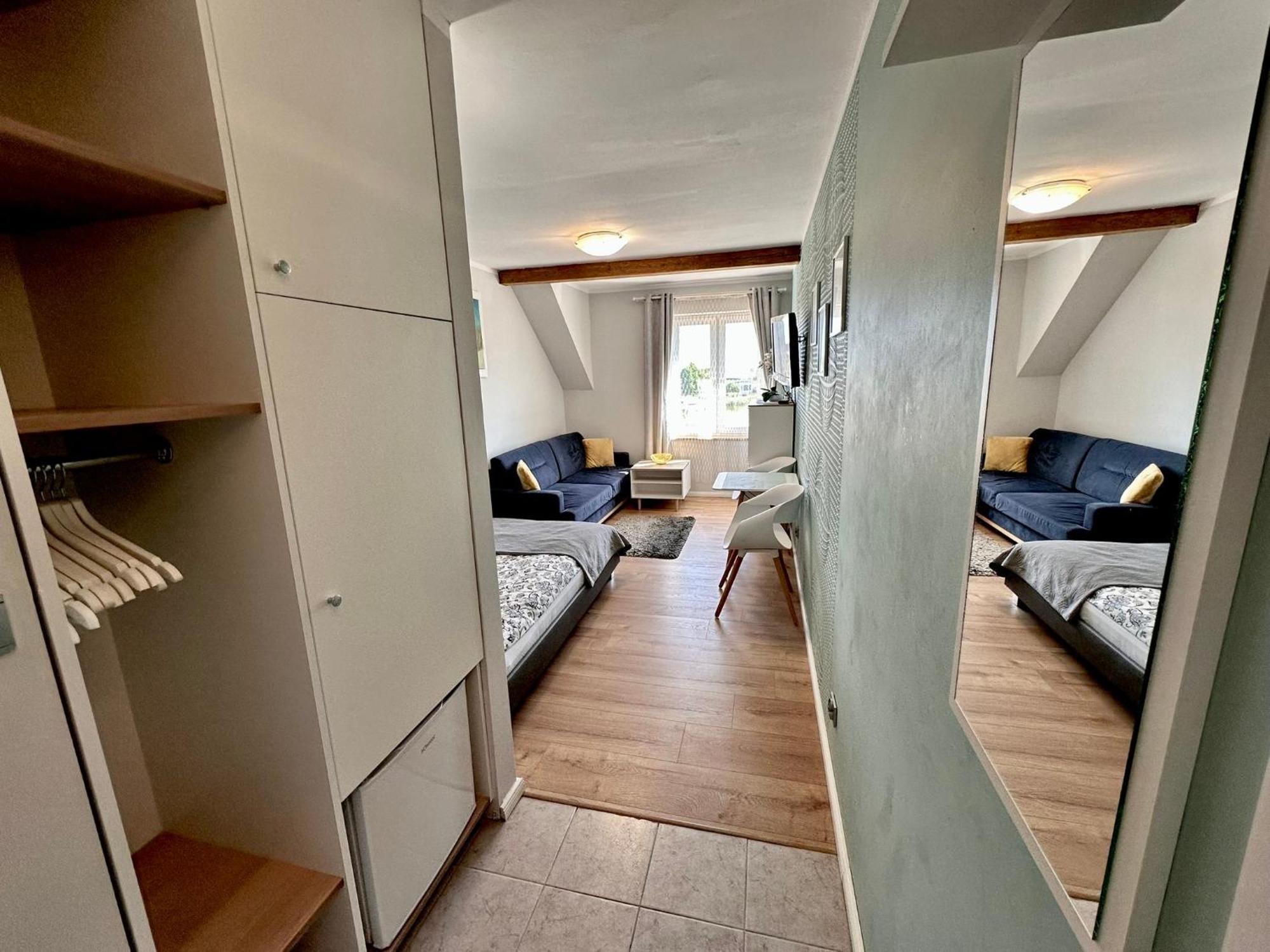 Pod Papugami - Komfortowe Pokoje Z Widokiem Na Rzeke Łeba Extérieur photo