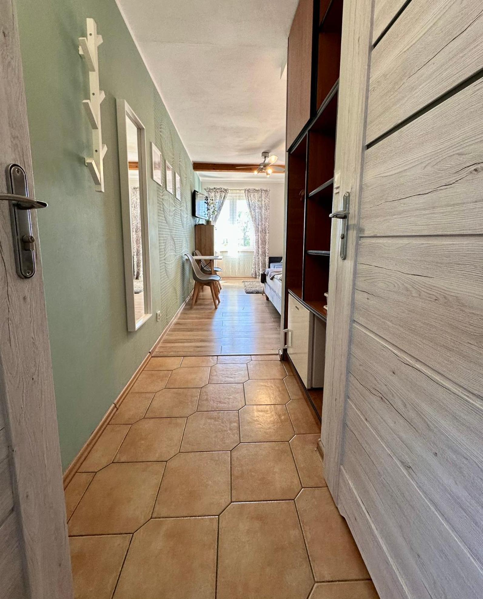 Pod Papugami - Komfortowe Pokoje Z Widokiem Na Rzeke Łeba Extérieur photo